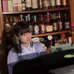 11/1は内山 栞さんのピアノ演奏です。