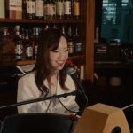 12/30はすみれさんのピアノ演奏です。