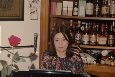9/1は鈴木ゆかりさんのピアノ演奏です。